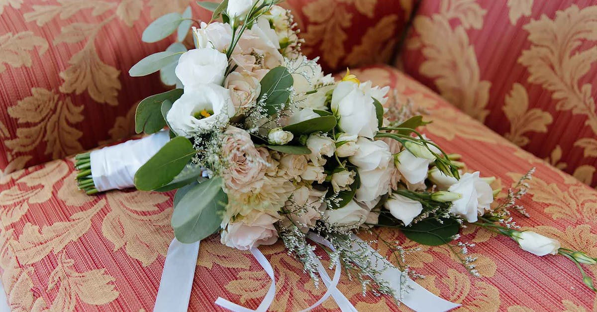 Finding Winter Wedding Flowers in Gold Coast Floral Markets