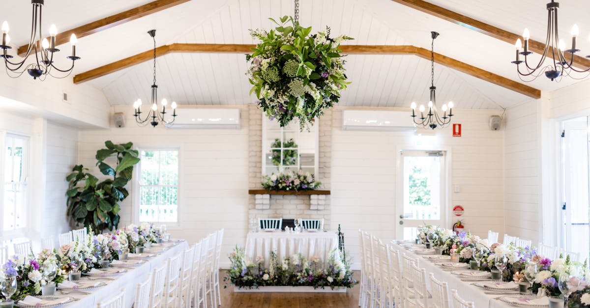 The Best Spring Flower Combinations for Wedding Bouquets